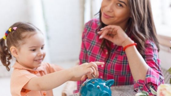 Powerful Habits Of Moms Who Are Never Broke